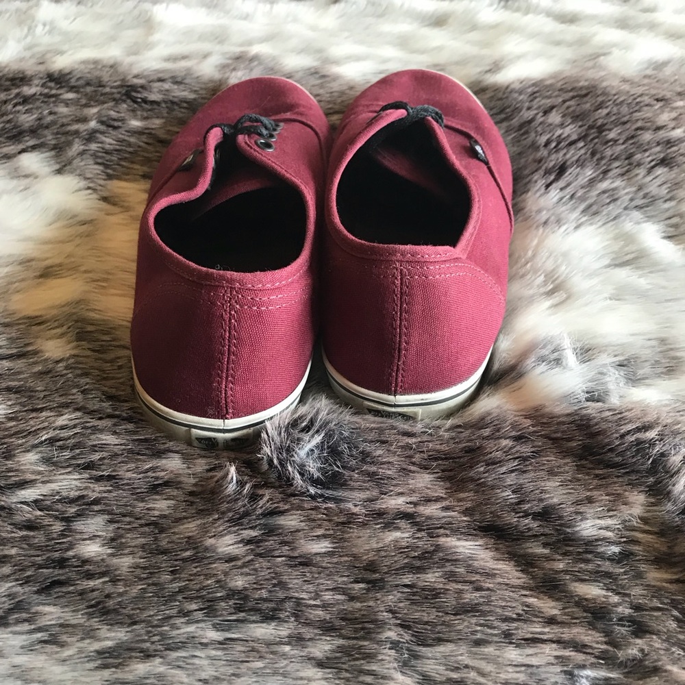 SOLD Maroon Vans - Picture 4 of 6